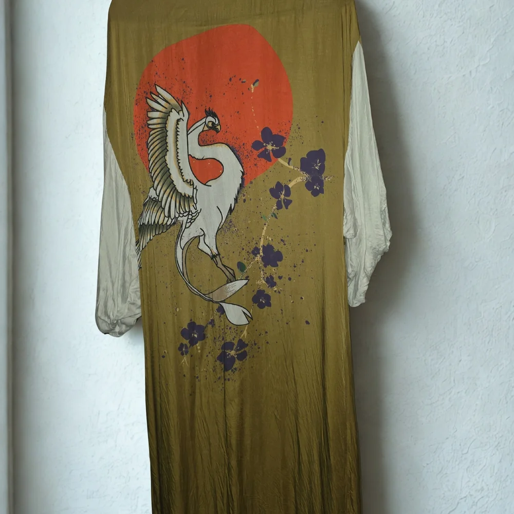 Free People Long Tan and White Kimono with Graphic Design - Picture 2 of 4